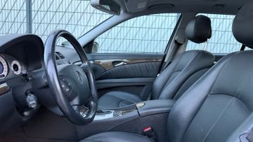 Mercedes E 280 - 9