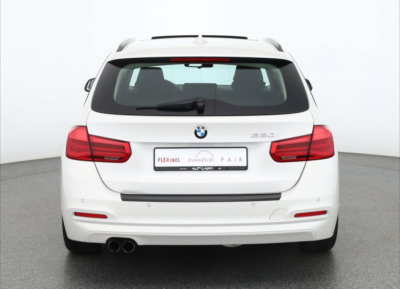 BMW 320i Touring Advantage LED Navi Schiebedach AHK