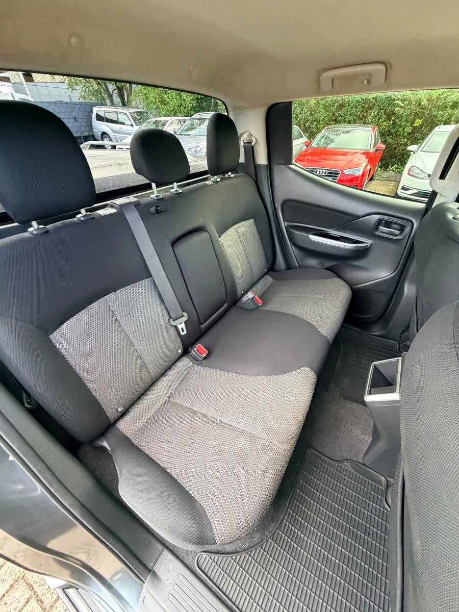 Mitsubishi L200 Plus Doppelkabine 4WD