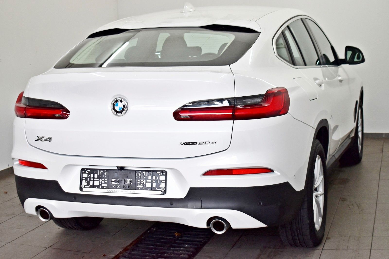 Fahrzeugabbildung BMW X4 20dA xDrive Advantage  Leder,Navi,LED,Kamera