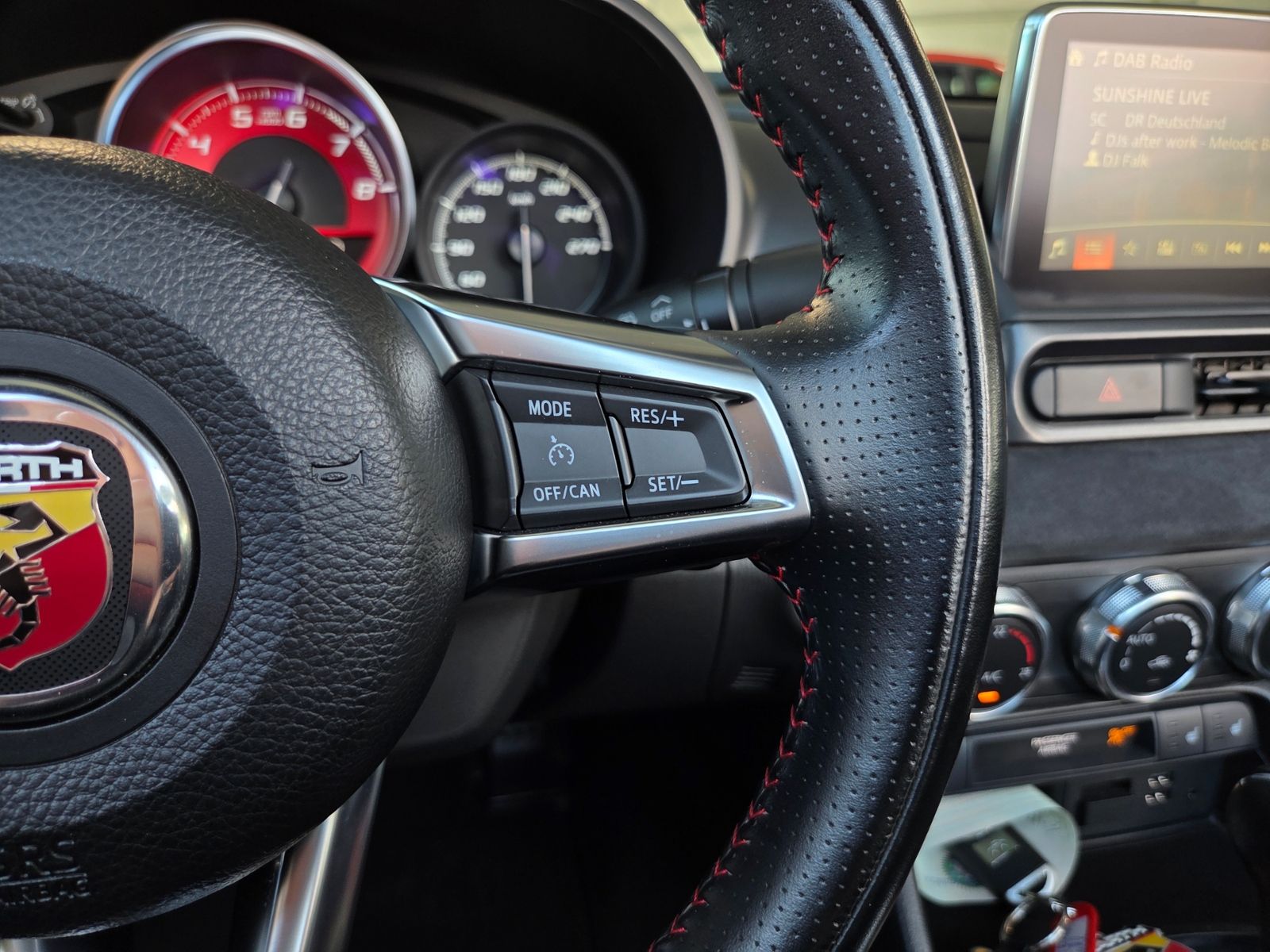 Fahrzeugabbildung Abarth 124 Spider 1.4 MultiAir Turbo KLIMA ALU