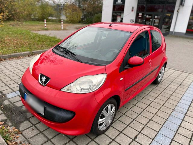 Peugeot 107, Top Zustand/TÜV/Klimaanlage