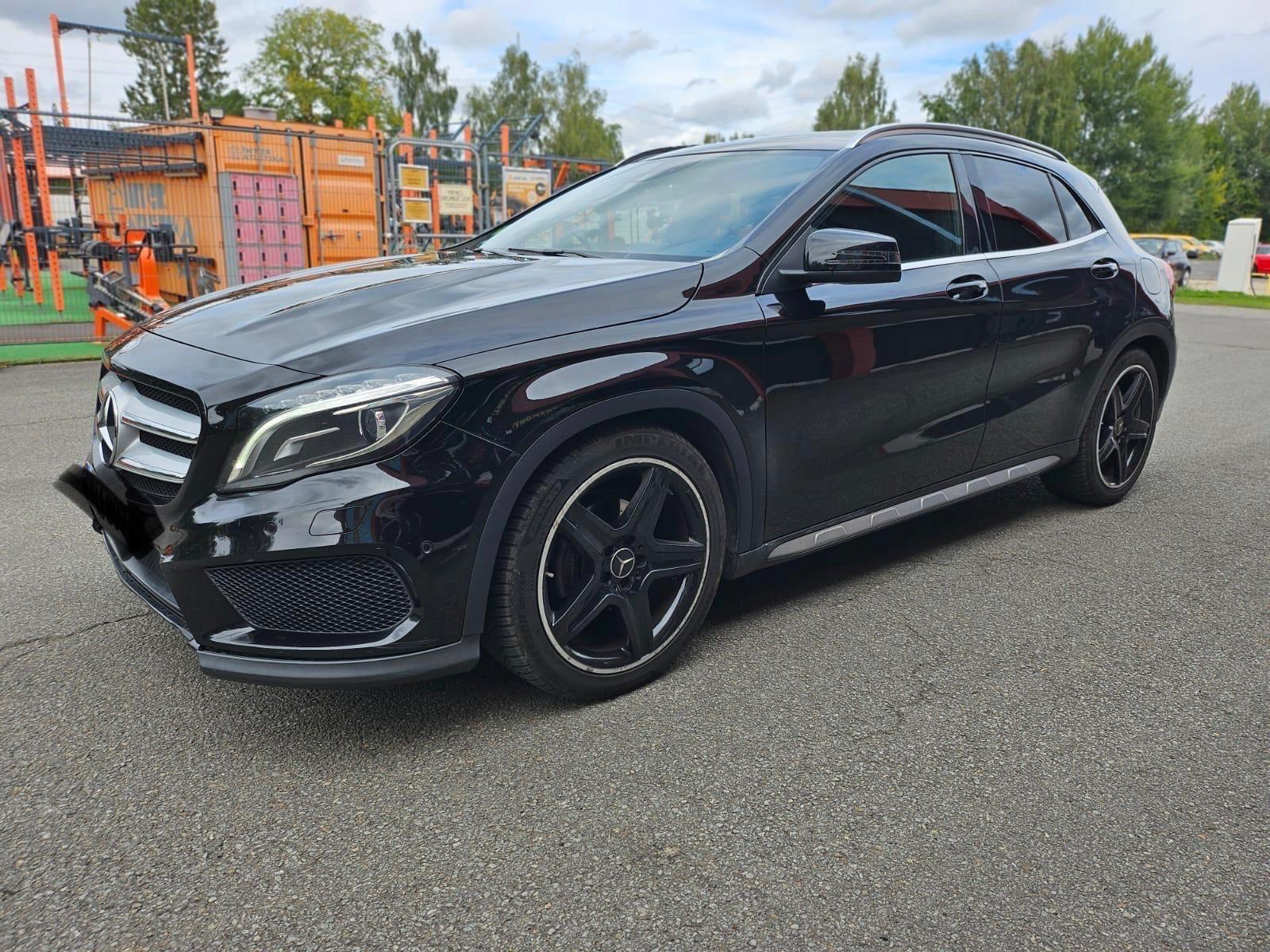 Mercedes-Benz GLA 200 GLA GLA 200 AMG-Line 8-Fach bereift!