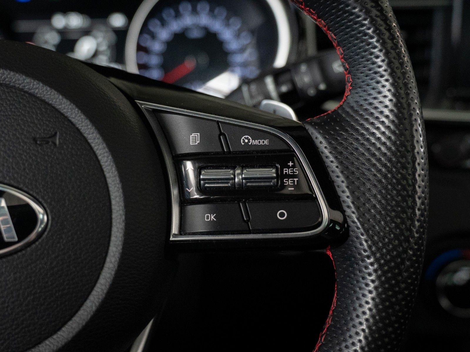 Fahrzeugabbildung Kia ProCeed GT AUTOM./PANO/SITZHZG./LENKRAD HZG./DAB