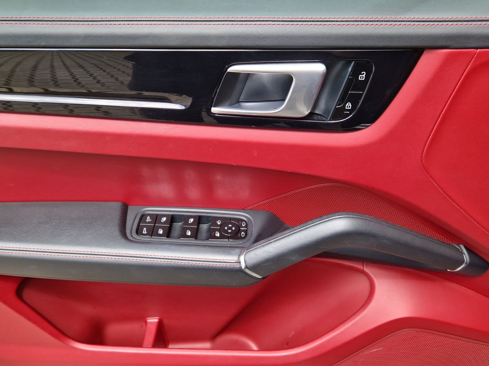 Porsche Cayenne Coupe APPROVED Chrono Luft Pano 360° 21z foto 14