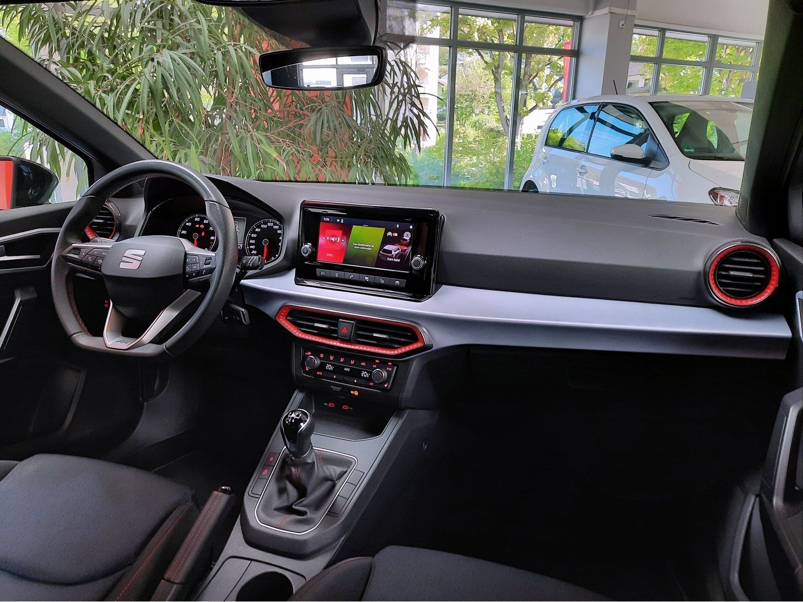 Fahrzeugabbildung SEAT Ibiza FR *LED*Einaprkh*Sitzhzg*App-Conn*Klima*