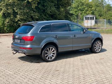 Audi Q7 - 3