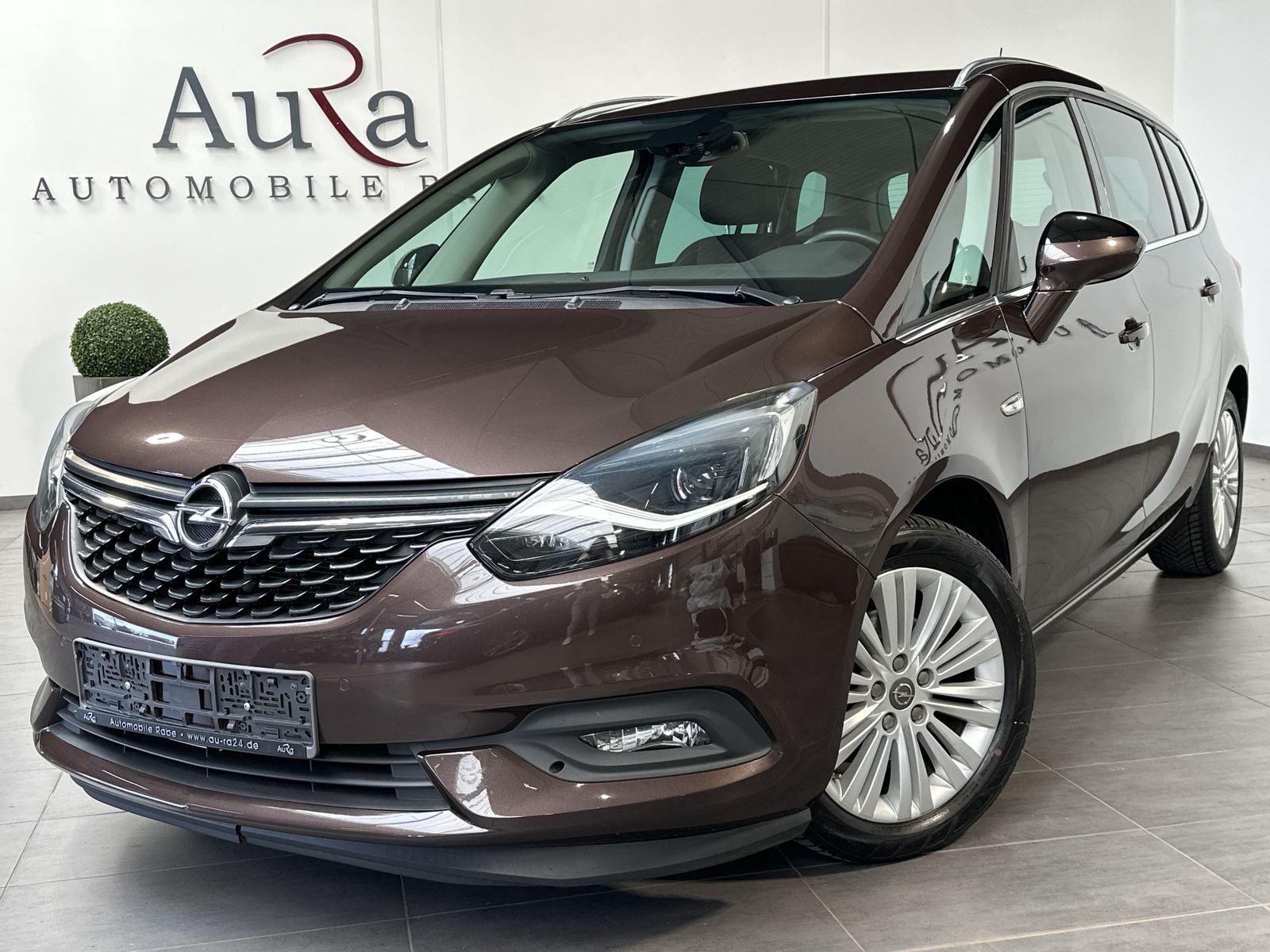 Fahrzeugabbildung Opel Zafira 1.6 D Business Innov. NAV+LED+PP+AHK+17ZO
