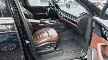 Audi Q7 - 10