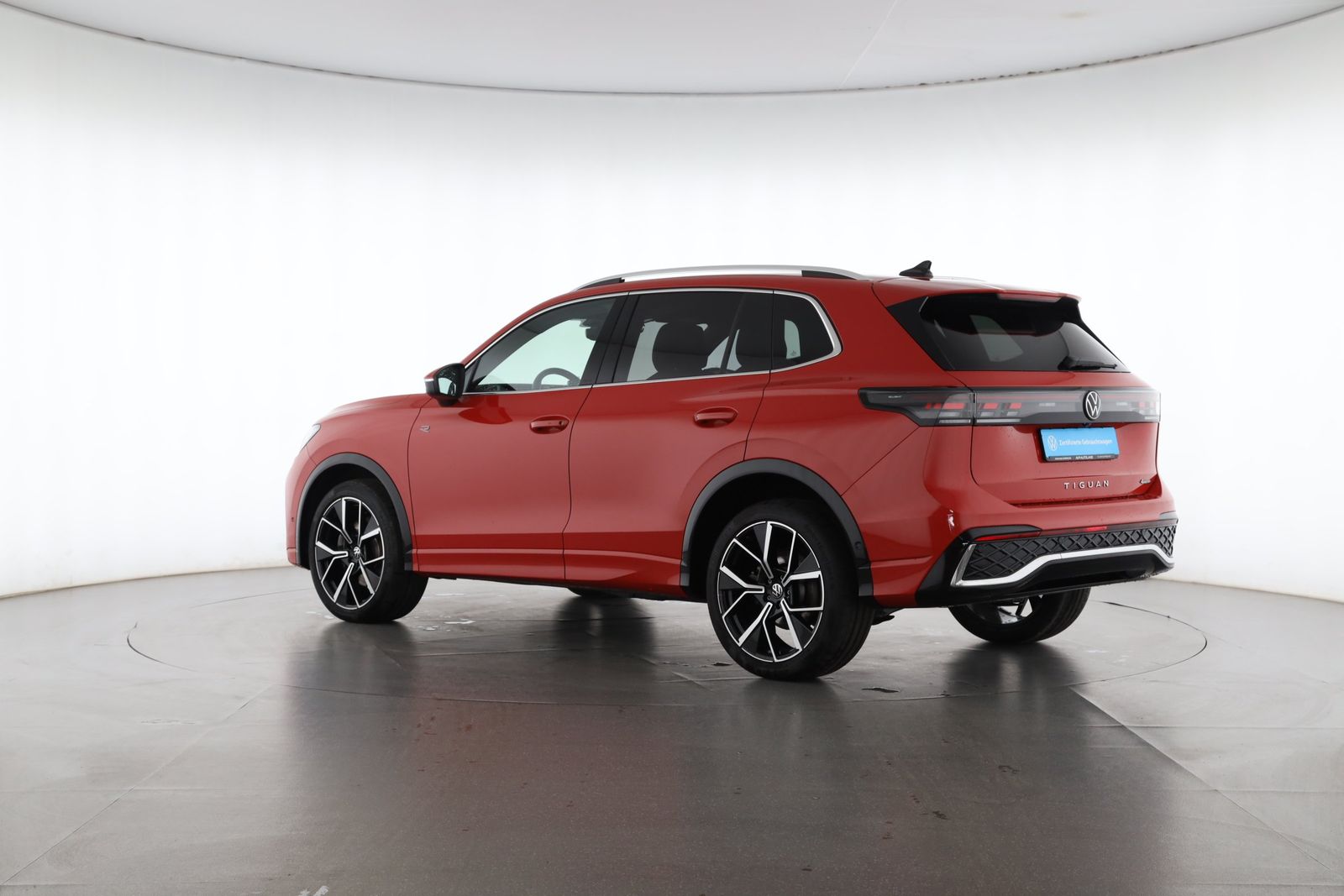 Volkswagen Tiguan 2.0 TSI DSG 4MOTION R-Line STANDH AHK foto 4