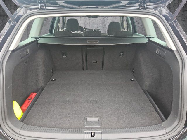 Golf VII Variant 1.5TSI R-Line Navi Climatronic