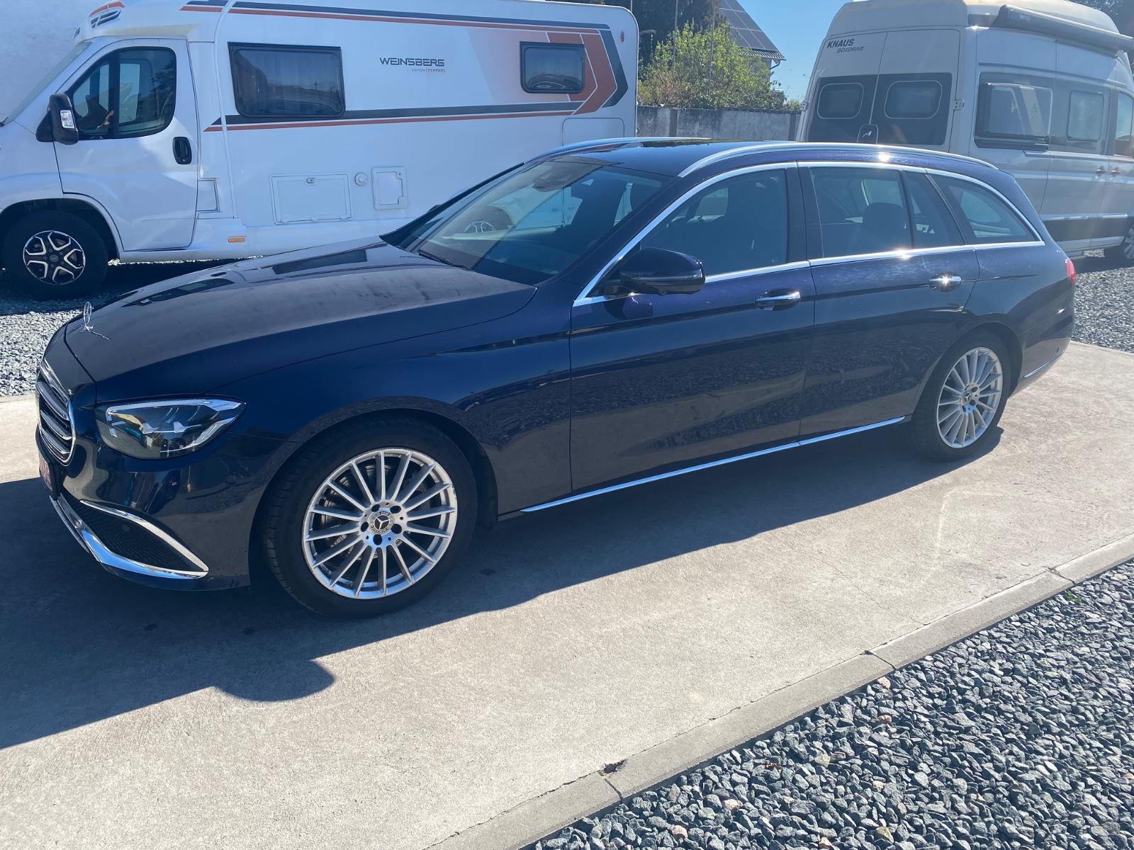 Mercedes-Benz E 220T-Modell d 4Matic Exclusive Packet