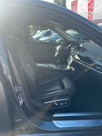 BMW 740 - 5