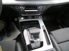 AUDI SQ5 3.0 TDI quattro Standhz Ahk Business Rfk 20' AUDI SQ5 3.0 TDI quattro Standhz Ahk Business Rfk 20'