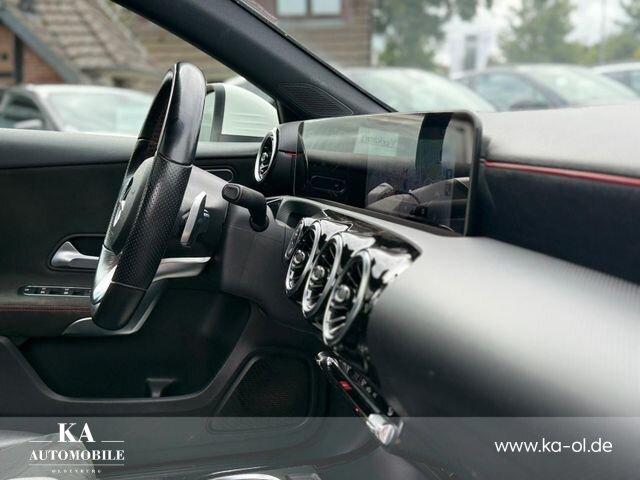 Mercedes-Benz A 250 AMG 4Matic Pano AHK 19" LED