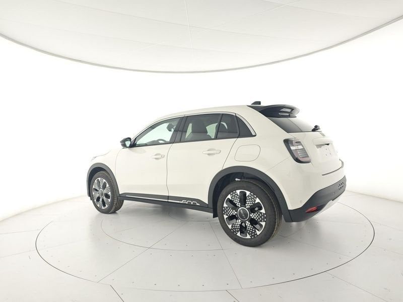 Fiat FIAT 600 Hybrid 110 CV DCT MHEV La Prima imagem 3