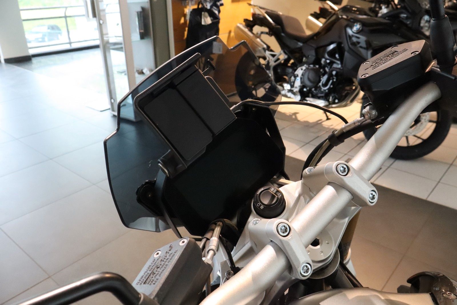 Fahrzeugabbildung BMW R1250R Style Exclusive