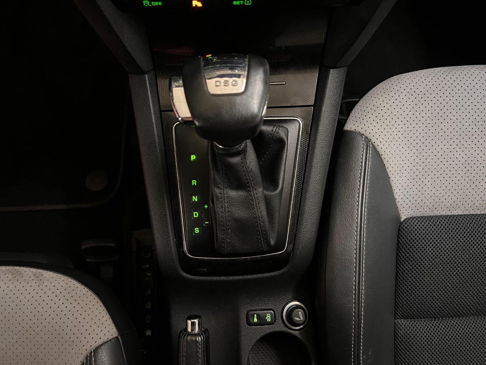 Skoda Octavia 2012 — photo 18