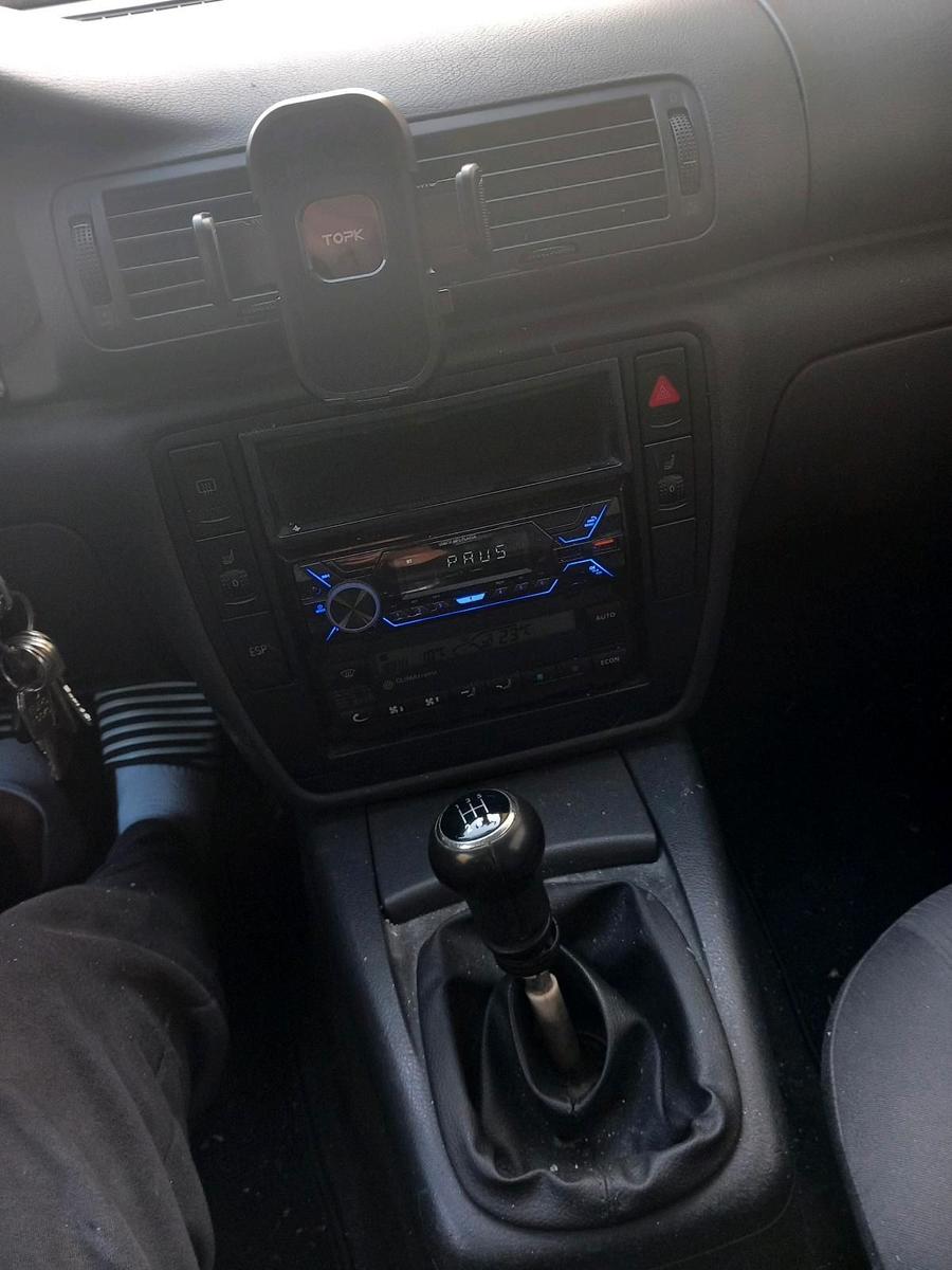 Volkswagen Passat 2004 — photo 9