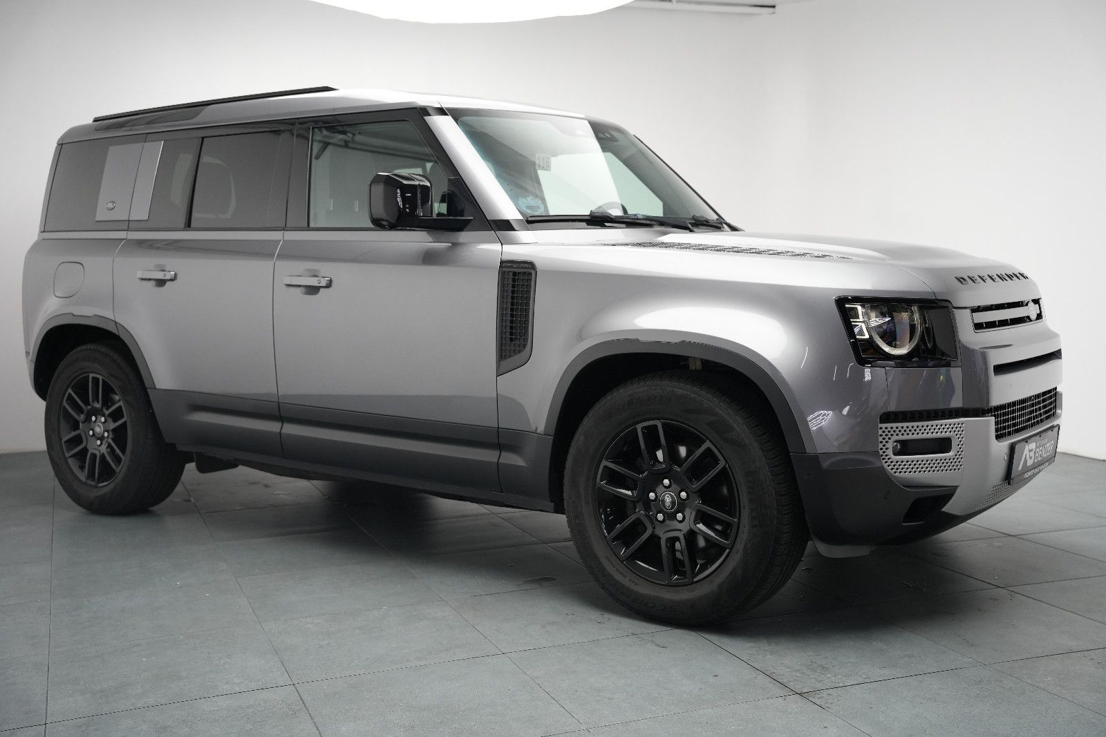 Fahrzeugabbildung Land Rover Defender 110 SE*Panorama*Meridian*360°KAM*Memory