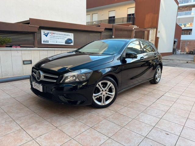 Mercedes-Benz Mercedes-benz A 180 D Sport AUTOMATIC