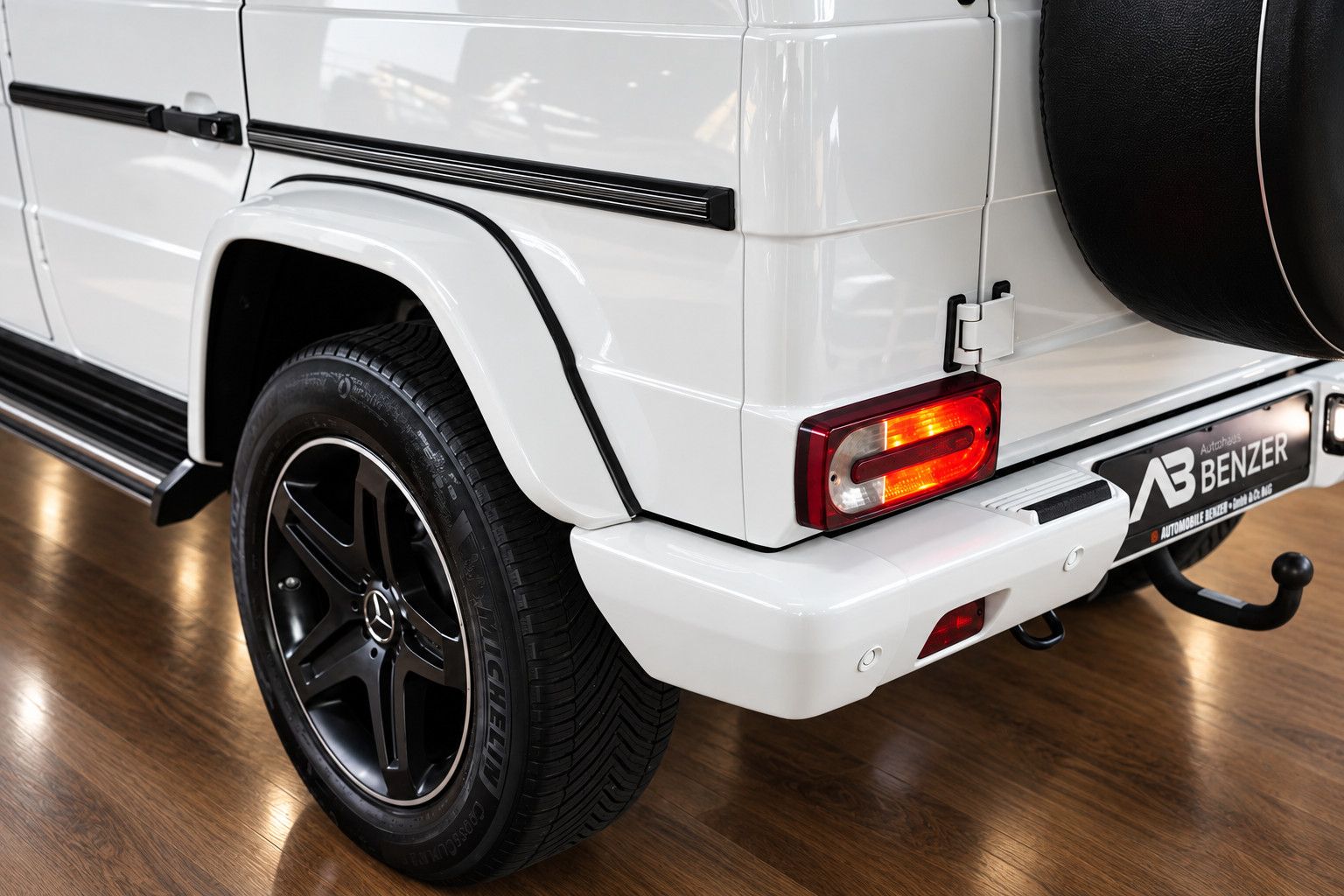 Fahrzeugabbildung Mercedes-Benz G 350 d*AMG*S-Dach*HarmanKardon*Memory*Sitzklima