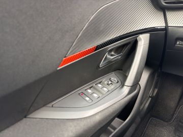 Peugeot 2008 1.2 PureTech 100 Active Pack Kam.+LED+SHZ