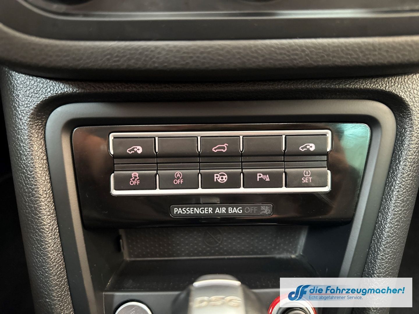 Fahrzeugabbildung SEAT Alhambra Xcellence 7-Sitzer AD AHK-klappbar Memo