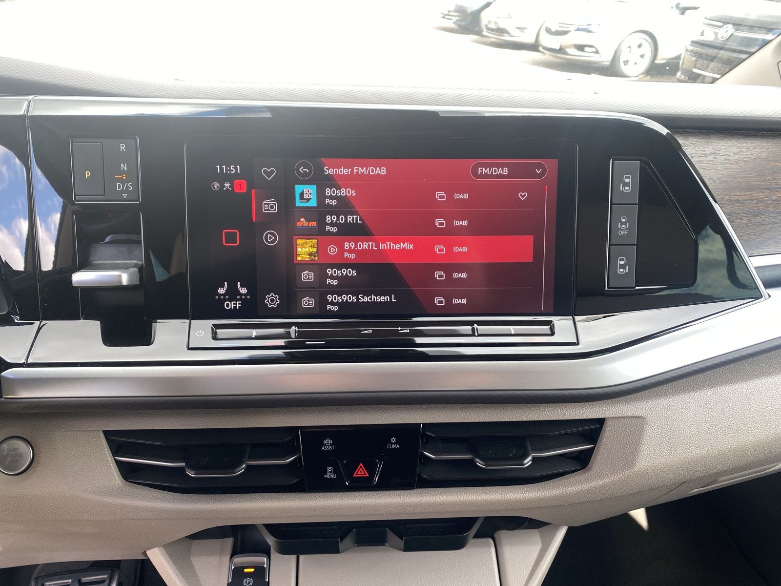 Fahrzeugabbildung Volkswagen T7 Multivan 2.0 TDI DSG Style MATRIX STANDHZG