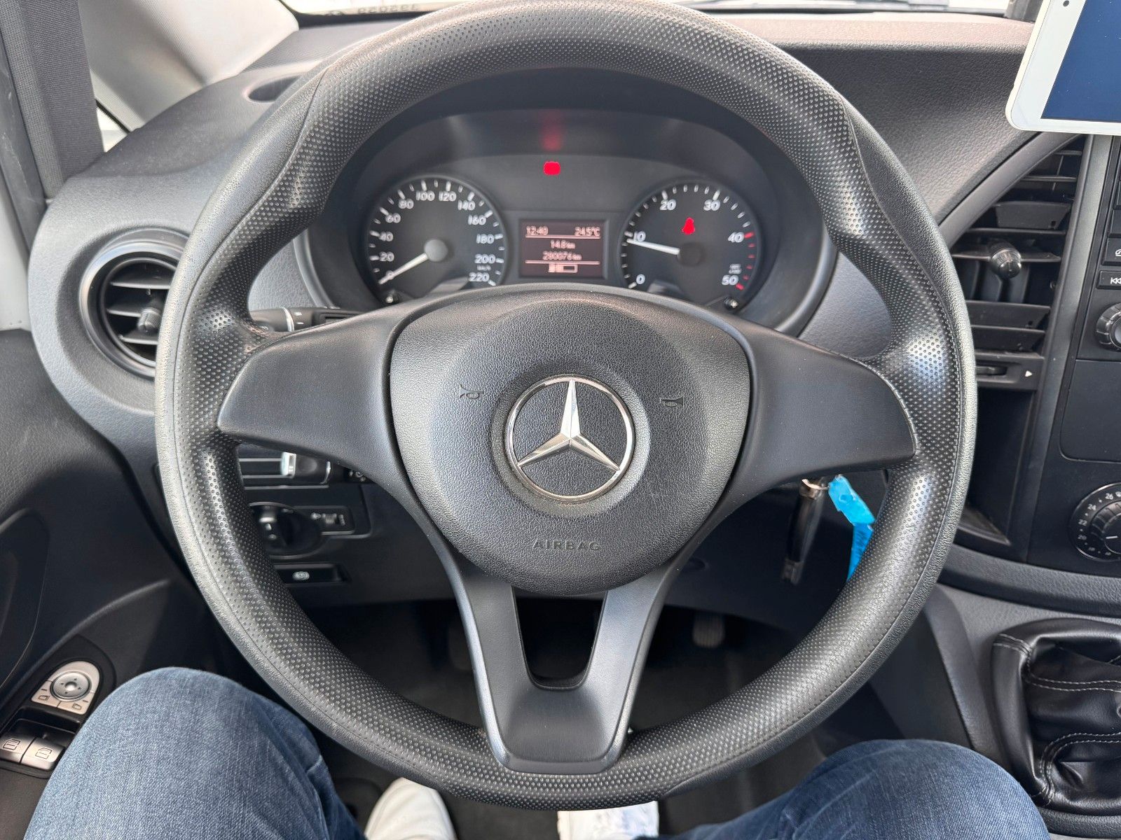 Fahrzeugabbildung Mercedes-Benz Vito 111 CDI Tourer Begleitfahrzeug BF3+ / WVZ