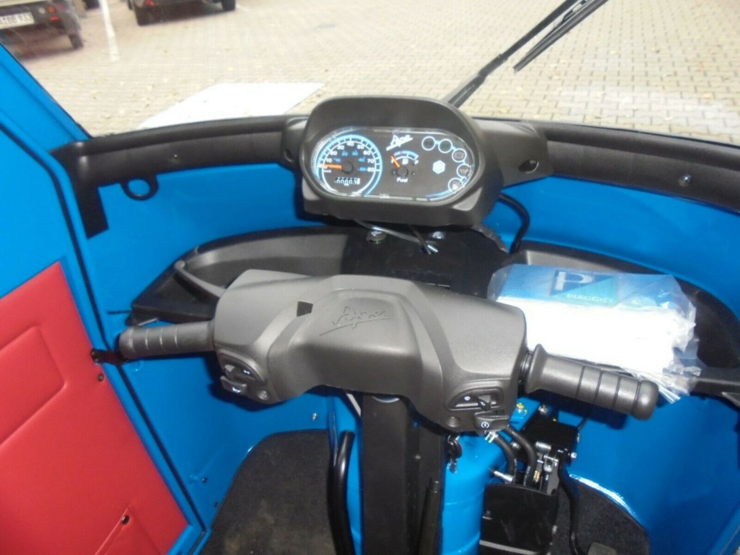 Fahrzeugabbildung Piaggio Ape 50 Kasten blau, auch als 25kmh erhältlich*