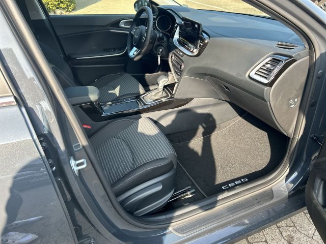 Kia Ceed 1.5 T-GDI DCT7 OPF Spirit