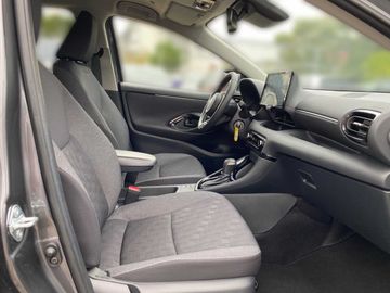 Toyota Yaris - 6