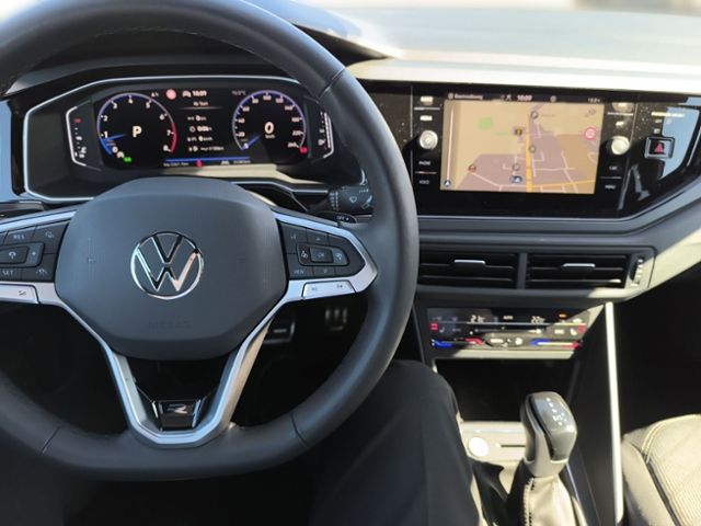 Fahrzeugabbildung Volkswagen Taigo 1.5 TSI DSG R-Line 17"LM GJR IQ.DRIVE IQ.L