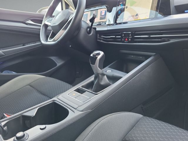 Golf VIII 1.5 TSI ACTIVE STANDHZ+RFK+HEAD-UP+NAV
