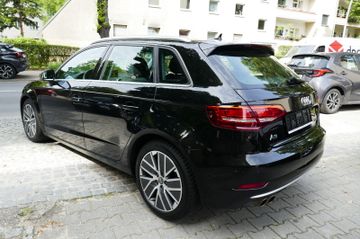 Fahrzeugabbildung Audi A3 Sportback 35 TFSI sport, Bi-Xenon