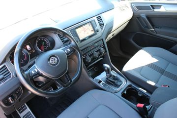 Volkswagen Golf - 9