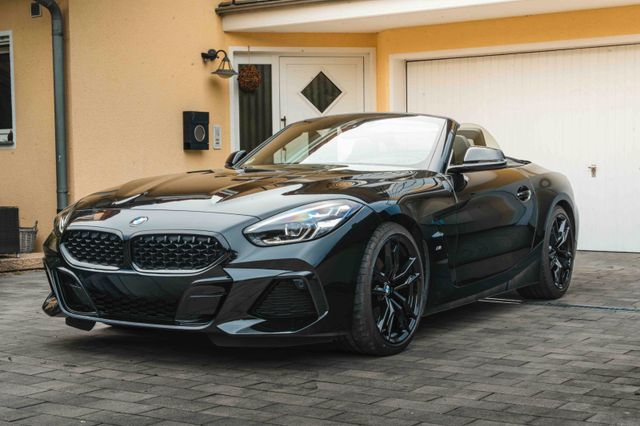 BMW Z4 20i M-Paket (innen + außen) 1. Hand, makellos