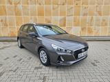 Hyundai i30 cw Select *PDC*KLIMA*TEMPOMAT*AHK* - Hyundai i30 in Mannheim
