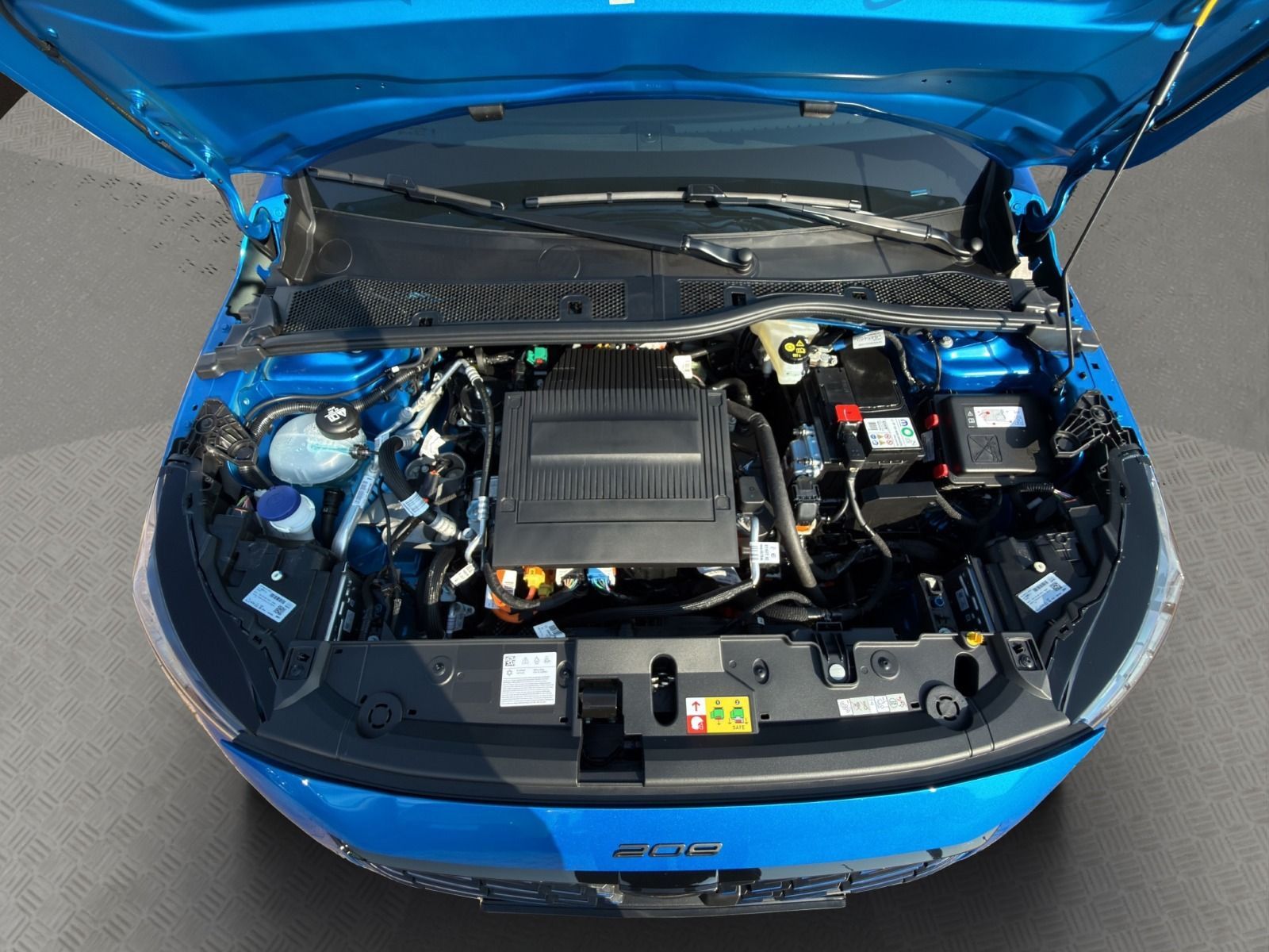Peugeot 208 - Bild 19