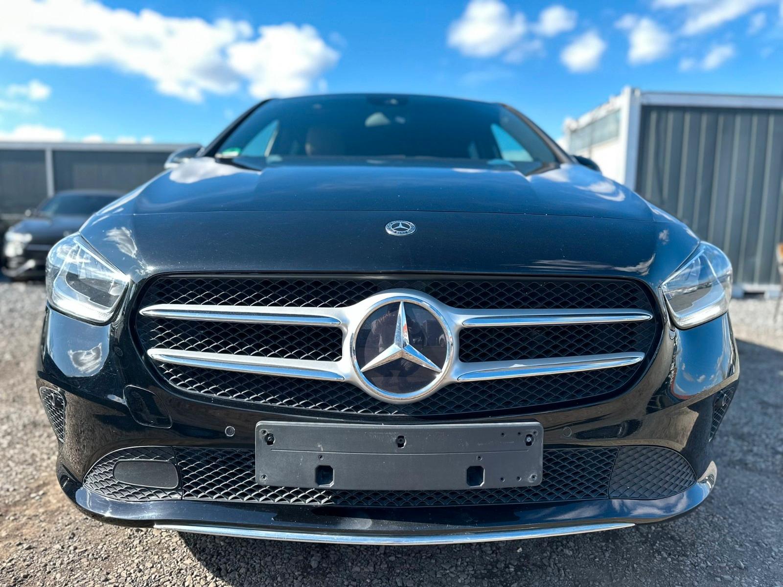 Mercedes-Benz B 180 B B 180 d,BraunLeder,Navi,Aluf,LED,PDC