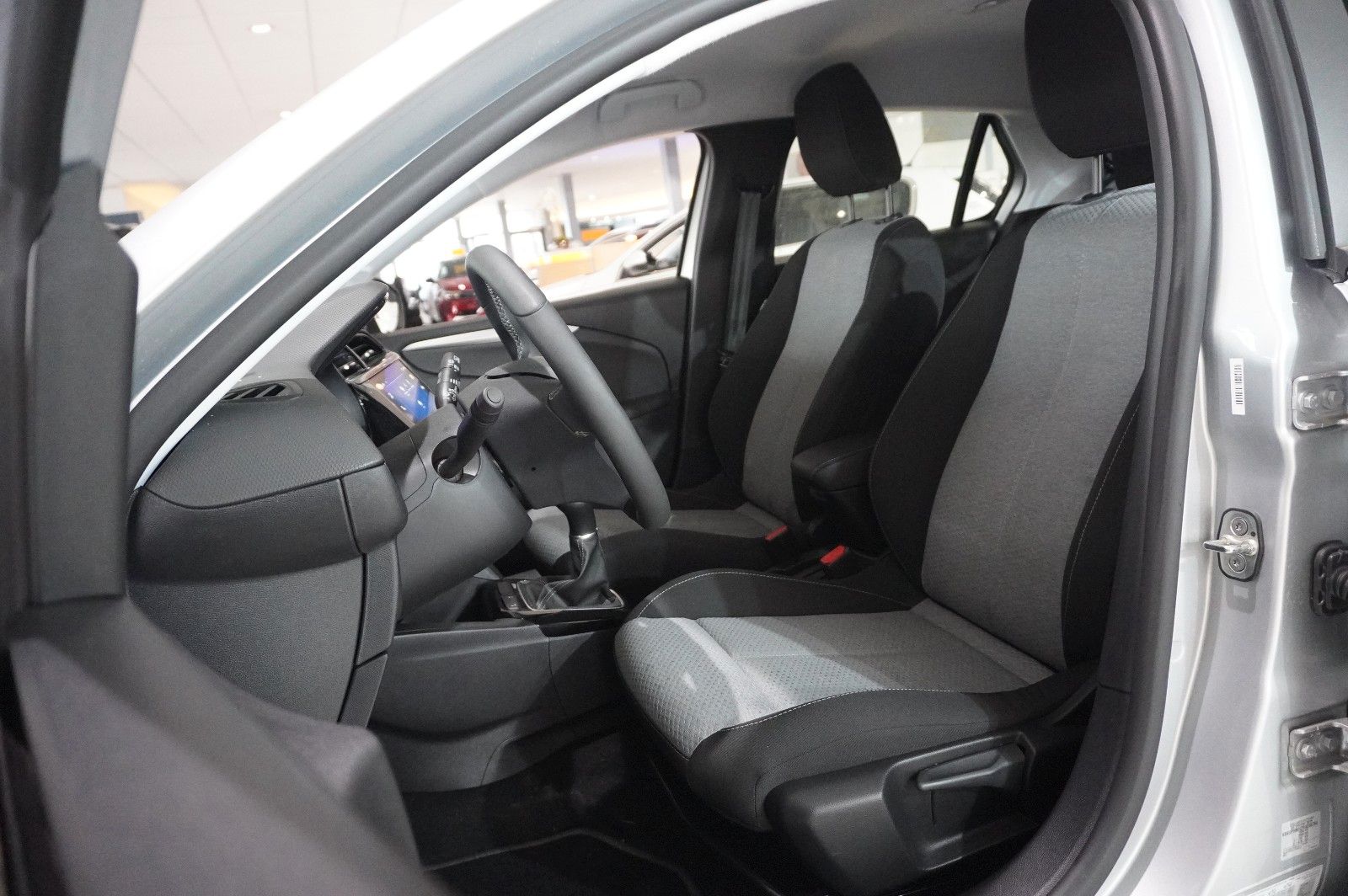 Fahrzeugabbildung Opel Corsa F 1.2 FACELIFT NAVI/LED/KAMERA/VIRTU./DAB+