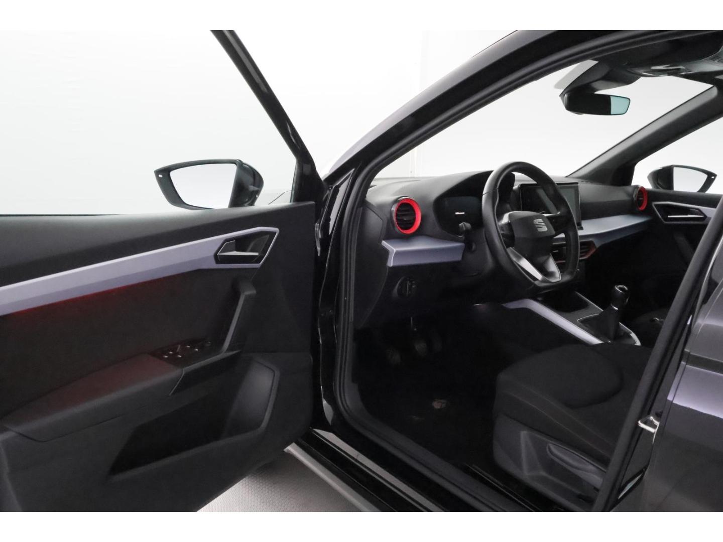 SEAT Arona 1.0TSI FR+LED+NAVI+SHZ+PDC+TEMPO+CARPLAY, миниатюра 13