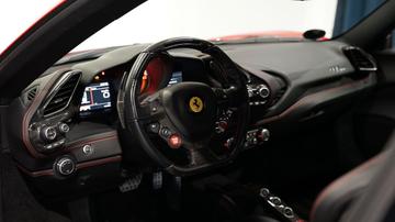 صورة 9 لـ 2016 Ferrari 488 SPIDER