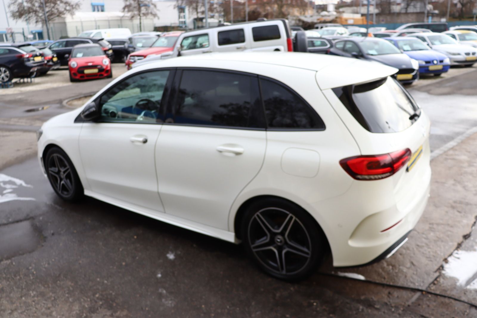 Fahrzeugabbildung Mercedes-Benz B 200 AMG Line * Navigation * Alcantara