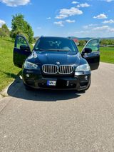 BMW X5 xDrive35d - M Paket  - BMW X5: 35 D
