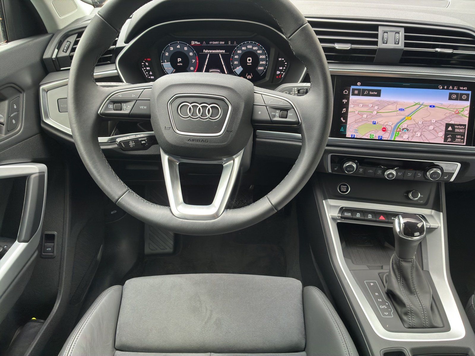 Fahrzeugabbildung Audi Q3 Sportback S line 35 TFSI AHK,LED,Navi,PDC,LM