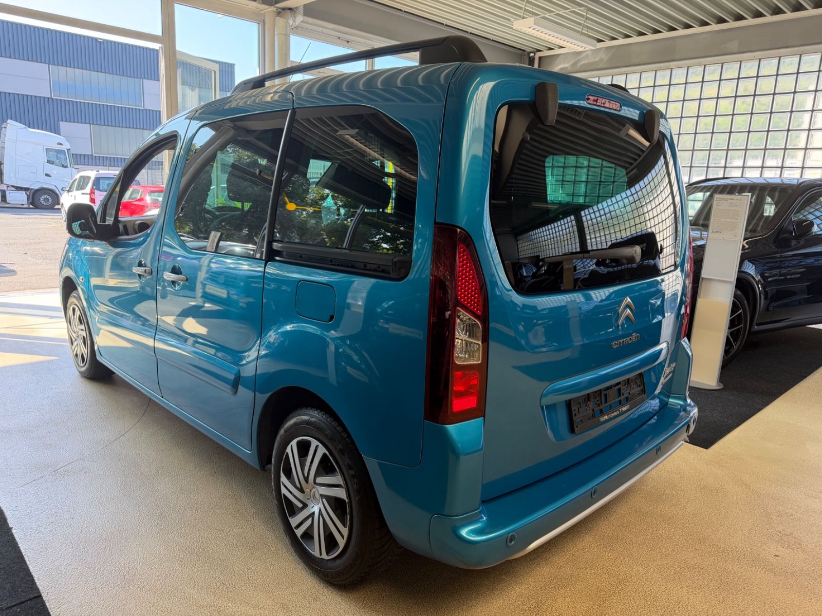 Fahrzeugabbildung Citroën Berlingo Kombi Selection*1. Hand