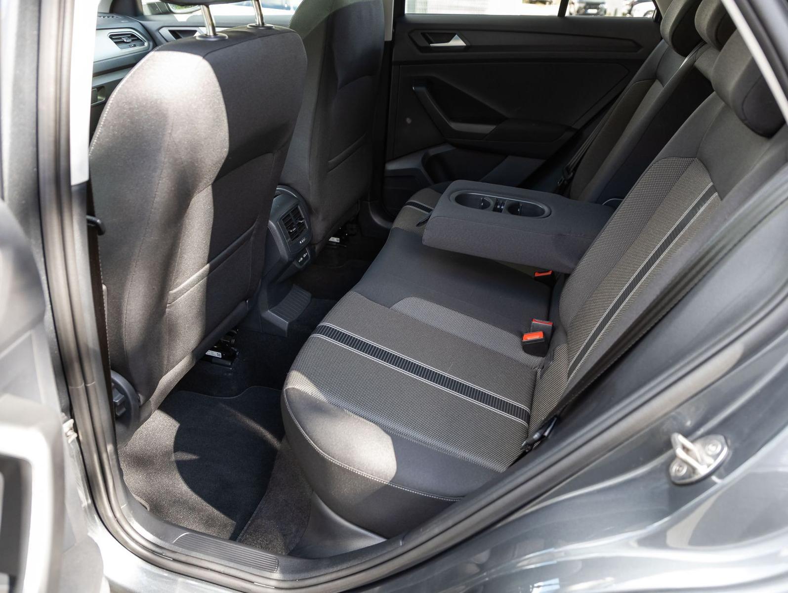 Volkswagen T-Roc 1.5 TSI DSG Style LED AHK ACC Standhzg, миниатюра 20
