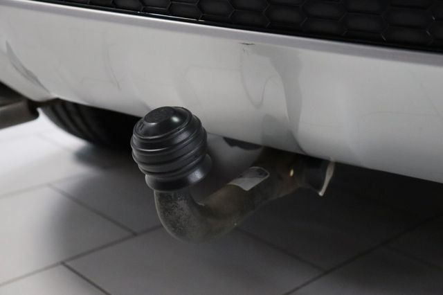 Fahrzeugabbildung Ford Kuga2.0 TDCi 4x4 Individual|PANO|KAMERA|SONY|AHK